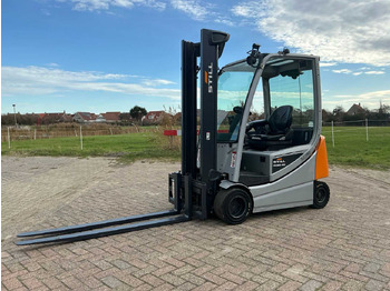 Chariot élévateur STILL RX20