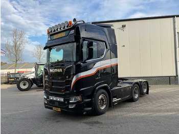 Camion SCANIA S 580