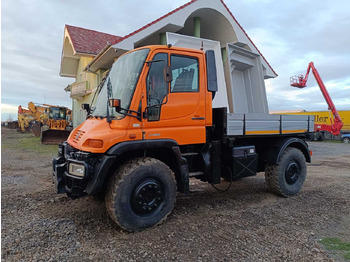 Camion UNIMOG U400