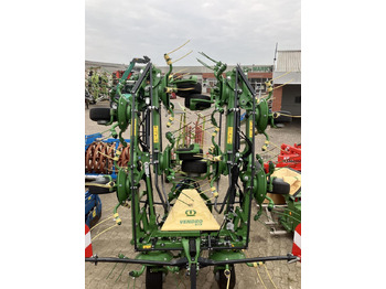 Faneuse Krone Vendro 1020: photos 2 Faneuse Krone Vendro 1020: photos 2