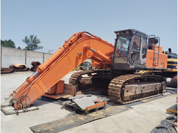 Pelle sur chenille HITACHI ZX520