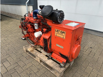 Groupe électrogène Sisu Valmet Stamford 42.5 kVA generatorset: photos 3