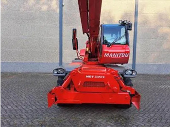 Chariot télescopique Manitou MRT 2150+ Privilege All-Terrain Rotating Telehandler (2015): photos 2