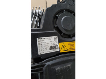 Feu avant pour Camion VOLVO FH4 XENON KOPLAMP RECHTS FH16 LOOK EG03404 GEBRUIKT 21221145U: photos 3 Feu avant pour Camion VOLVO FH4 XENON KOPLAMP RECHTS FH16 LOOK EG03404 GEBRUIKT 21221145U: photos 3