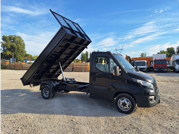 Utilitaire benne IVECO Daily