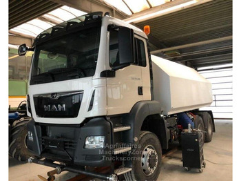 Camion citerne MAN TGS