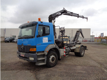 Camion ampliroll MERCEDES-BENZ Atego 1828