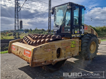 Compacteur CATERPILLAR