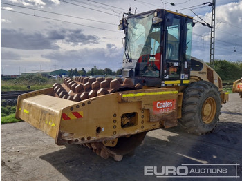 Compacteur CATERPILLAR