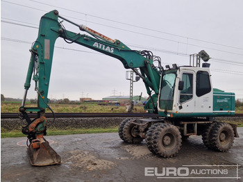 Pelle sur pneus ATLAS