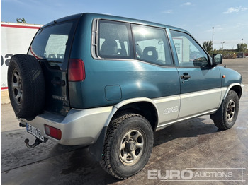 SUV 1995 Nissan Terrano II: photos 5