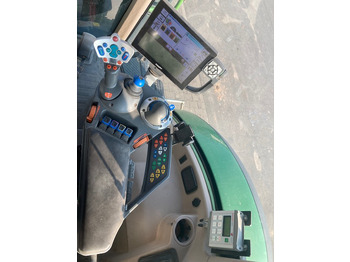 Tracteur agricole Fendt 724 Vario S4 ProfiPlus: photos 4