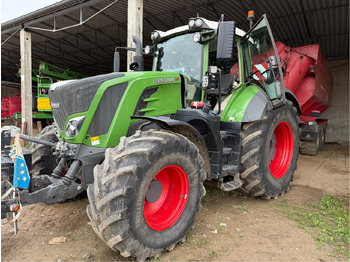 Tracteur agricole FENDT 828 Vario