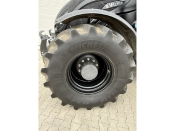 Tracteur agricole Valtra T 254 V Smart Touch MR19: photos 5