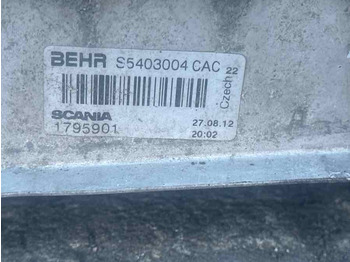 Système de refroidissement pour Camion SCANIA CHANGE AIR COOLER 1795901: photos 3 Système de refroidissement pour Camion SCANIA CHANGE AIR COOLER 1795901: photos 3