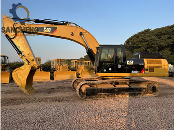 Pelle sur chenille CATERPILLAR 330D2L