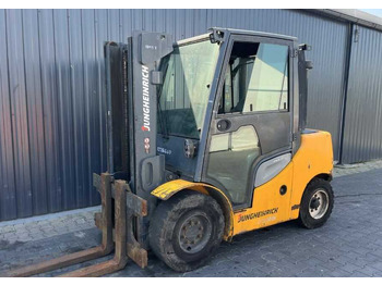 Chariot élévateur diesel JUNGHEINRICH DFG
