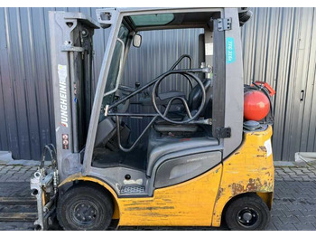 Chariot élévateur à gaz Jungheinrich TFG316s: photos 2