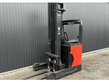 Chariot à mât rétractable LINDE R16