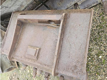 Godet Mecalac 12MXT: photos 3