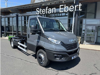 Véhicule utilitaire IVECO Daily 70c18