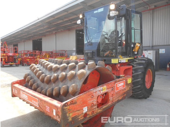 Compacteur CATERPILLAR
