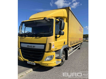 Camion à rideaux coulissants DAF CF 250
