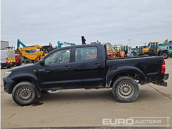 Pick-up 2016 Toyota Hilux: photos 2