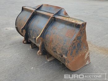 Godet 70" Loading Bucket to suit Telehandler: photos 5
