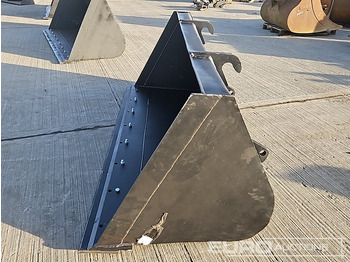Godet neuf 90" Loading Bucket to suit Telehandler: photos 2 Godet neuf 90" Loading Bucket to suit Telehandler: photos 2