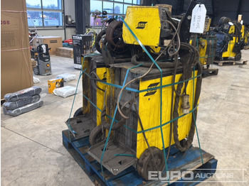 Équipement de garage ESAB Mig Welder (2 of): photos 4 Équipement de garage ESAB Mig Welder (2 of): photos 4
