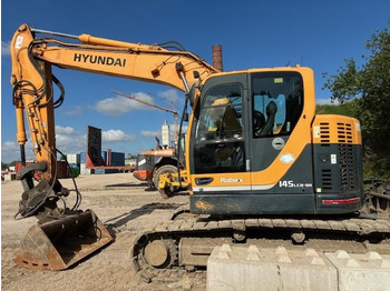 Pelle sur chenille HYUNDAI