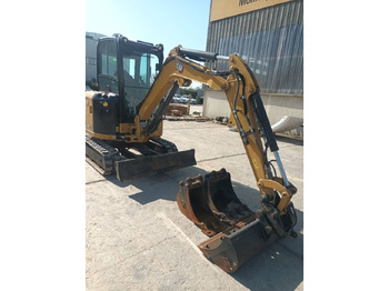 Pelle sur chenille CATERPILLAR 302.7