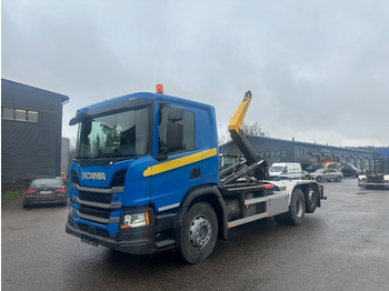 Camion ampliroll SCANIA P 360