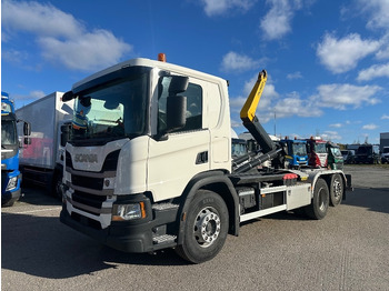 Camion ampliroll SCANIA P 360