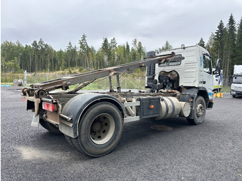 Camion multibenne Volvo FM7 4x2 vaijerilaitteilla: photos 4