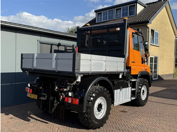 Camion Mercedes-Benz Unimog U 218 Kipper 3 Seats 4WD AGRI Euro 6: photos 3