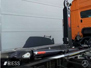 Mercedes-Benz 2551 L Abrollkipper mit HAD, gelenkter liftbarer — crédit-bail Mercedes-Benz 2551 L Abrollkipper mit HAD, gelenkter liftbarer: photos 5