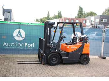 Chariot élévateur à gaz DOOSAN