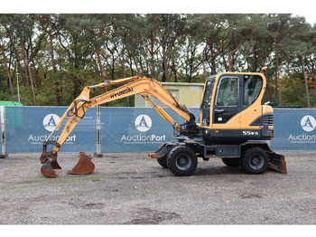 Pelle sur pneus HYUNDAI