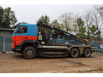 Camion grue TERBERG