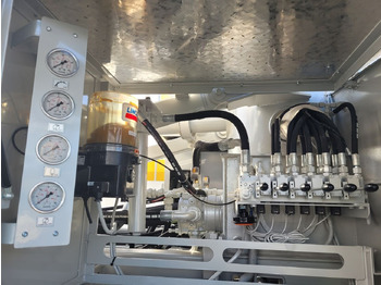 Camion pompe neuf MERCEDES-BENZ New BMS BLP 14-09 on chassis: photos 3