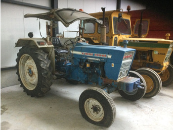 Tracteur agricole FORD