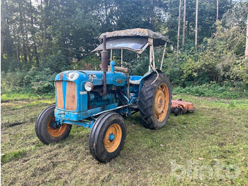 Tracteur agricole FORDSON
