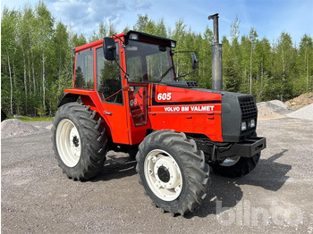 Tracteur agricole VALTRA