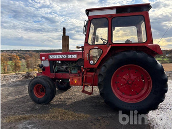 Tracteur agricole VOLVO