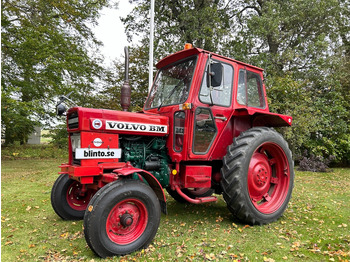 Tracteur agricole VOLVO