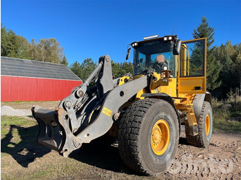 Chargeuse sur pneus VOLVO L90