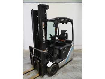 Chariot élévateur électrique