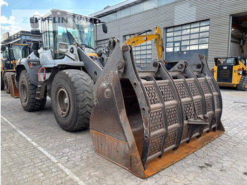 Chargeuse sur pneus VOLVO L110H